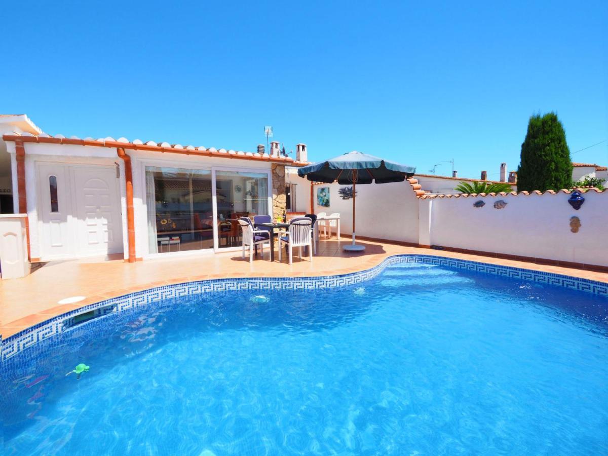 Holiday Home Peni By Interhome Empuriabrava Εξωτερικό φωτογραφία