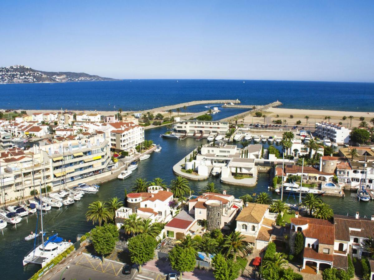 Holiday Home Peni By Interhome Empuriabrava Εξωτερικό φωτογραφία