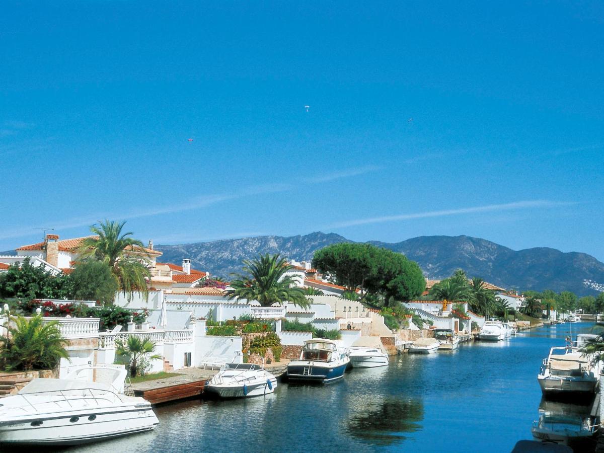 Holiday Home Peni By Interhome Empuriabrava Εξωτερικό φωτογραφία